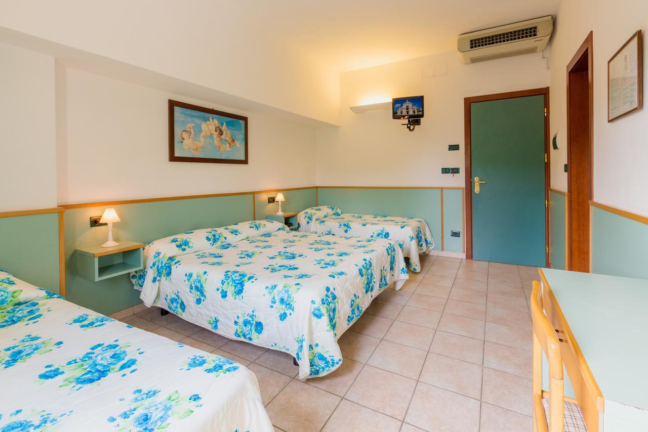 Hotel Franco Antonelli Assisi Esterno foto